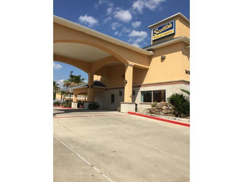 Scottish Inn And Suites Katy Exteriör bild